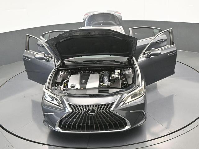 Photo of 2022 Cloudburst Gray Lexus ES 350