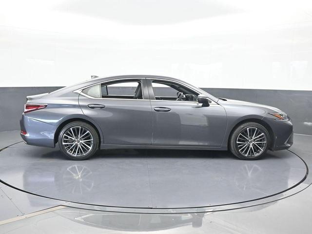 Photo of 2022 Cloudburst Gray Lexus ES 350