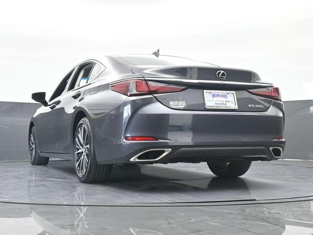 Photo of 2022 Cloudburst Gray Lexus ES 350