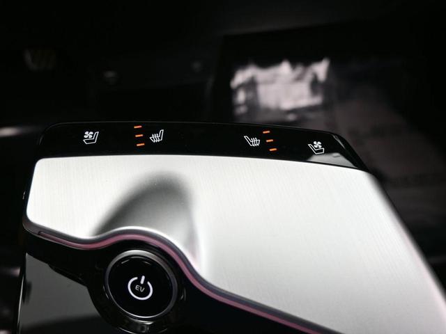 Photo of 2024 Snow White Pearl Kia EV6