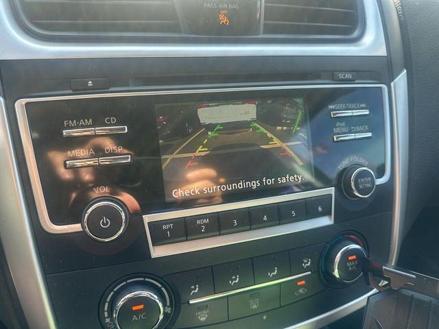 Photo of 2017 Black Nissan Altima