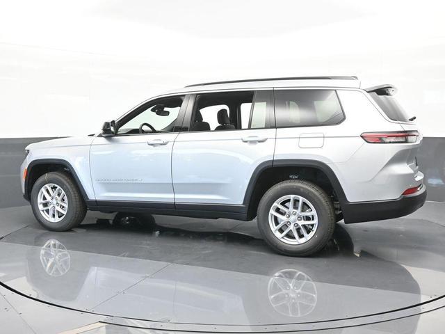 Photo of 2024 Silver Zynith Jeep Grand Cherokee L