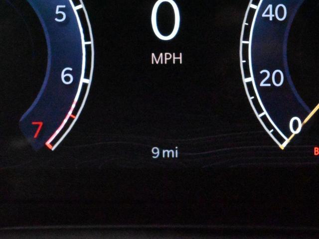 Photo of 2024 Silver Zynith Jeep Grand Cherokee L