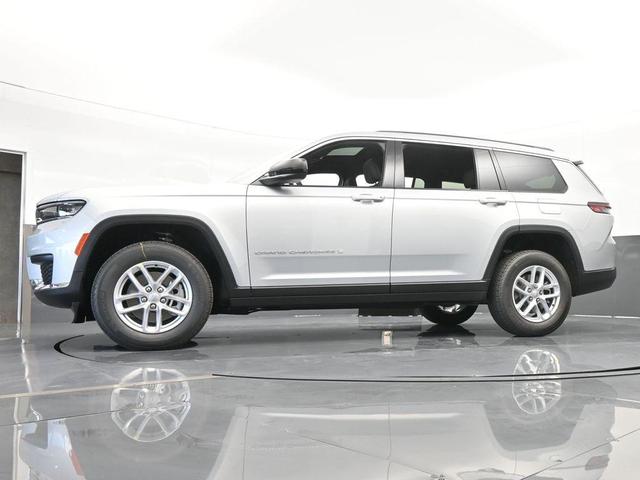 Photo of 2024 Silver Zynith Jeep Grand Cherokee L