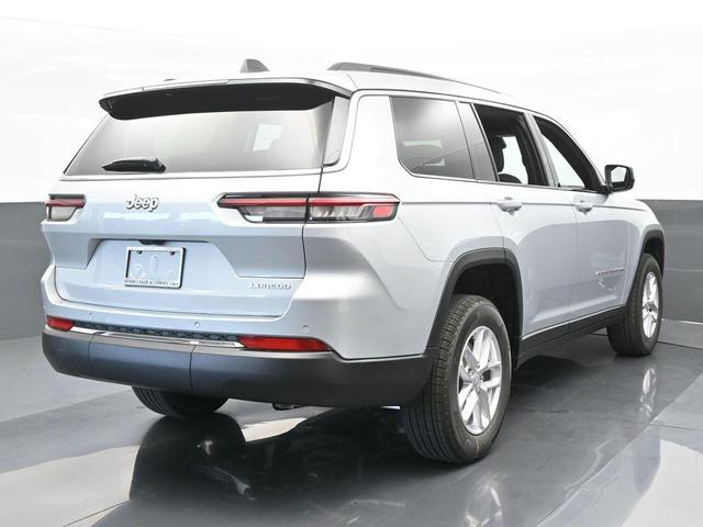 Photo of 2024 Silver Zynith Jeep Grand Cherokee L