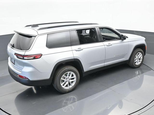Photo of 2024 Silver Zynith Jeep Grand Cherokee L