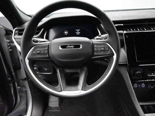 Photo of 2024 Silver Zynith Jeep Grand Cherokee L