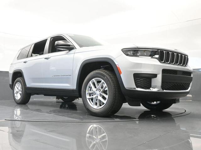 Photo of 2024 Silver Zynith Jeep Grand Cherokee L