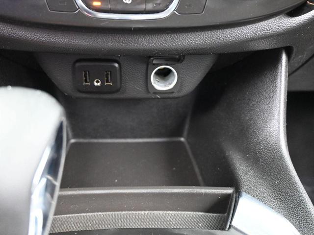 Photo of 2021 Mosaic Black Metallic Chevrolet Traverse