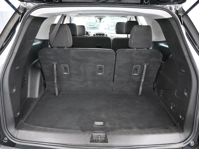 Photo of 2021 Mosaic Black Metallic Chevrolet Traverse