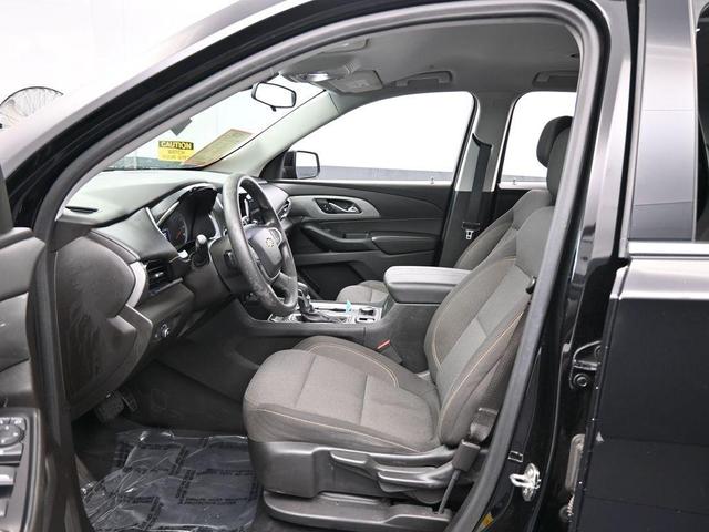 Photo of 2021 Mosaic Black Metallic Chevrolet Traverse
