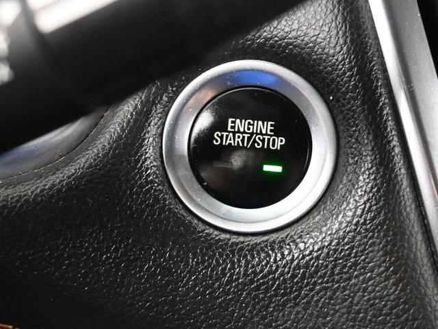Photo of 2021 Mosaic Black Metallic Chevrolet Traverse