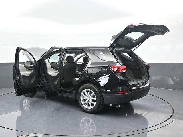 Photo of 2023 Mosaic Black Metallic Chevrolet Equinox