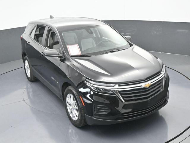 Photo of 2023 Mosaic Black Metallic Chevrolet Equinox