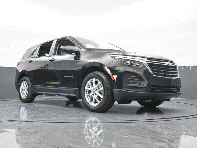 Photo of 2023 Mosaic Black Metallic Chevrolet Equinox
