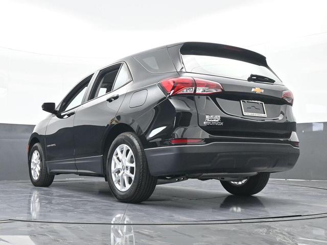 Photo of 2023 Mosaic Black Metallic Chevrolet Equinox