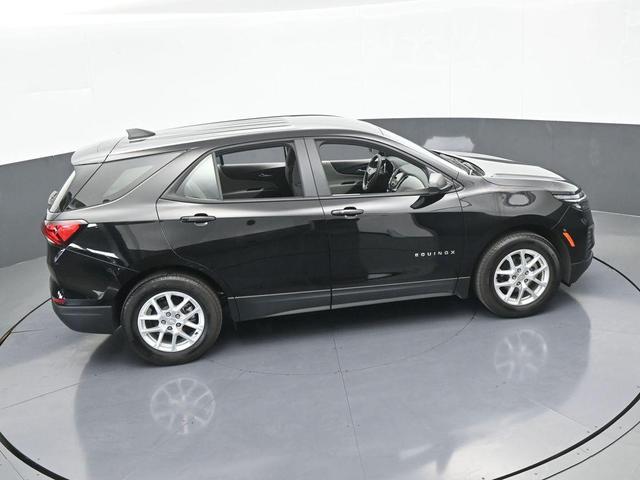 Photo of 2023 Mosaic Black Metallic Chevrolet Equinox