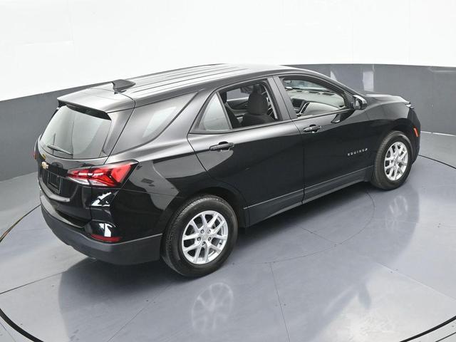 Photo of 2023 Mosaic Black Metallic Chevrolet Equinox