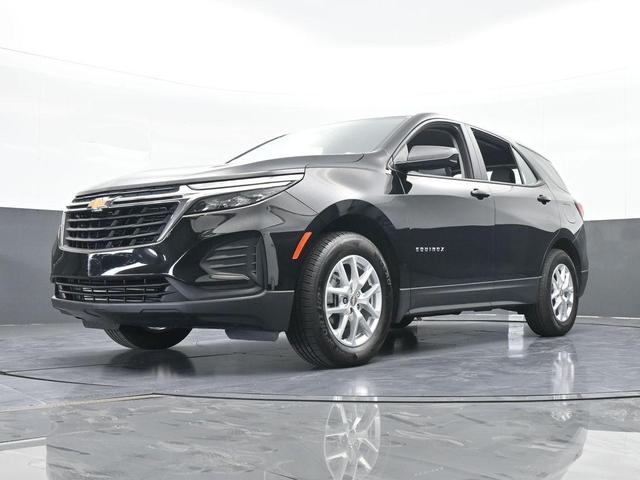 Photo of 2023 Mosaic Black Metallic Chevrolet Equinox