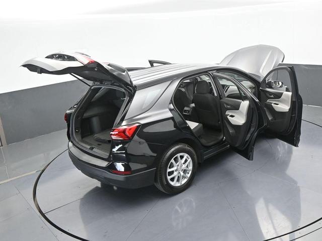 Photo of 2023 Mosaic Black Metallic Chevrolet Equinox