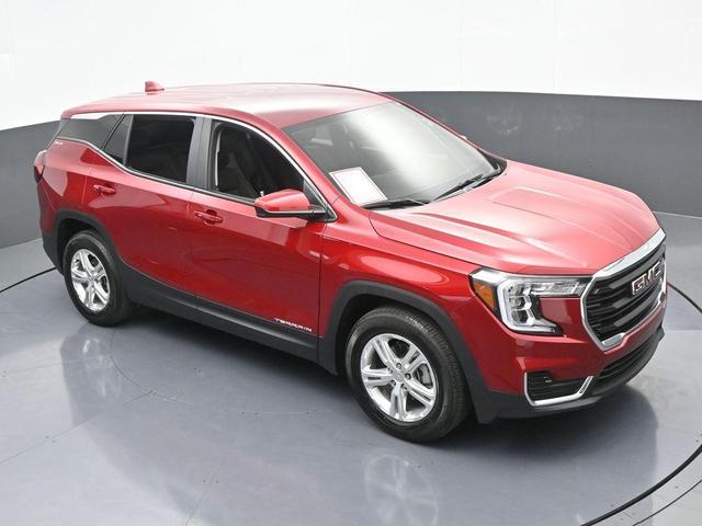 Photo of 2024 Volcanic Red GMC Terrain