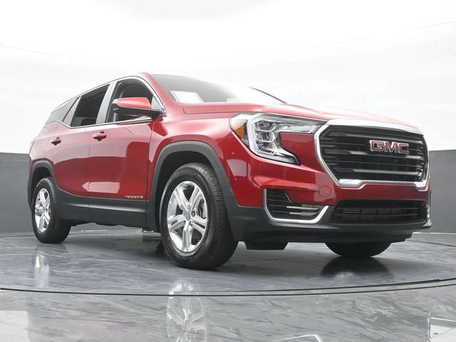 Photo of 2024 Volcanic Red GMC Terrain