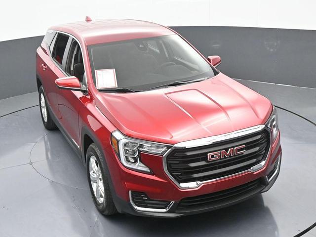 Photo of 2024 Volcanic Red GMC Terrain