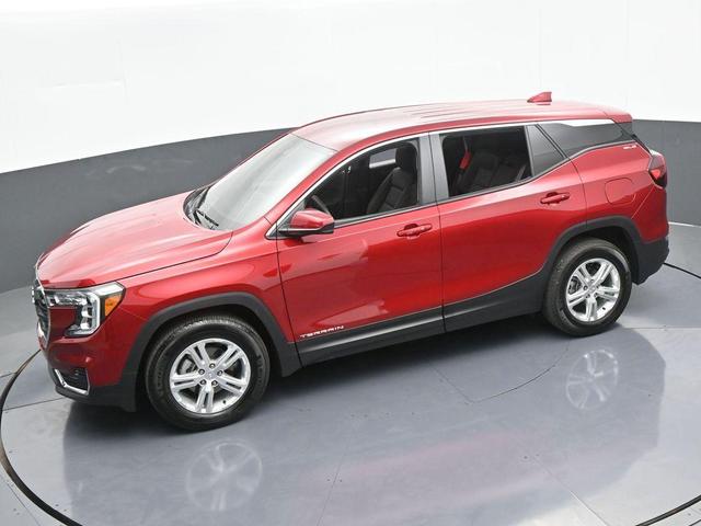 Photo of 2024 Volcanic Red GMC Terrain