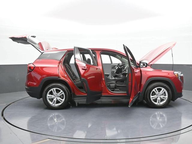 Photo of 2024 Volcanic Red GMC Terrain