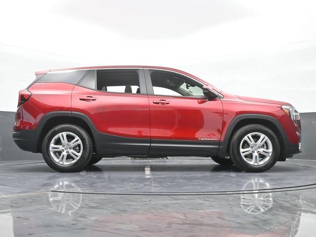 Photo of 2024 Volcanic Red GMC Terrain