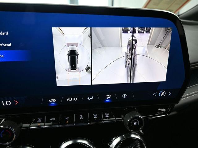 Photo of 2025 Black Chevrolet Blazer EV