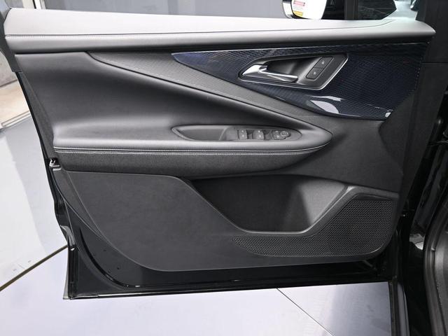 Photo of 2025 Black Chevrolet Blazer EV