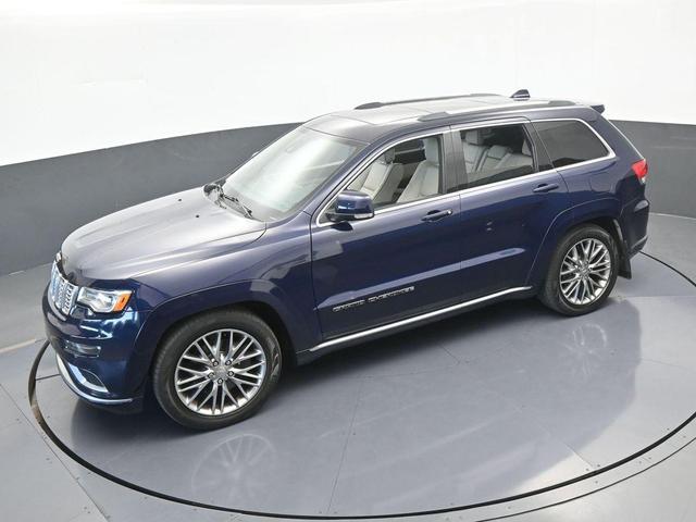 Photo of 2017 True Blue Pearlcoat Jeep Grand Cherokee