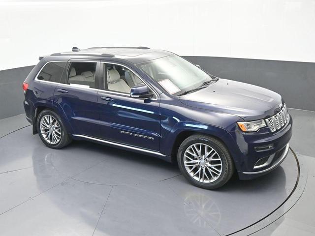 Photo of 2017 True Blue Pearlcoat Jeep Grand Cherokee