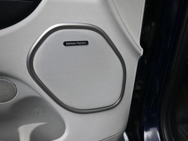 Photo of 2017 True Blue Pearlcoat Jeep Grand Cherokee