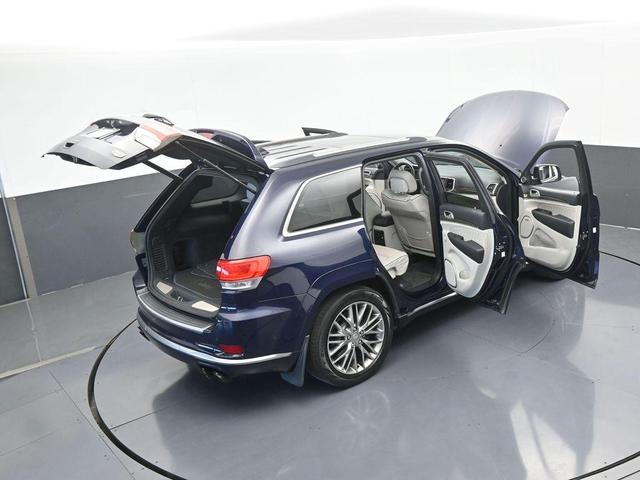 Photo of 2017 True Blue Pearlcoat Jeep Grand Cherokee