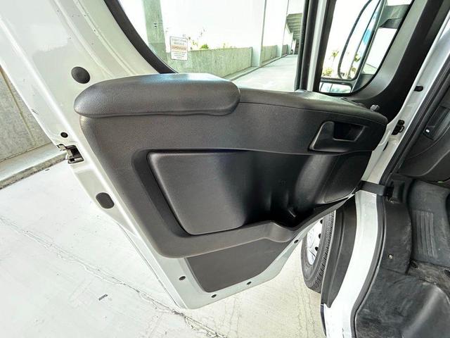 Photo of 2023 Bright White Clearcoat RAM ProMaster 2500