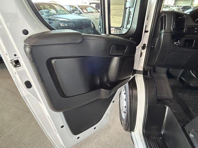 Photo of 2023 Bright White Clearcoat RAM ProMaster 2500