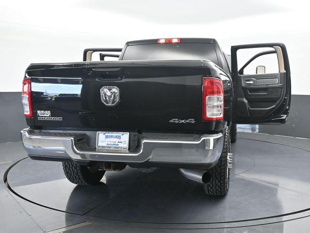 Photo of 2020 Diamond Black RAM 2500