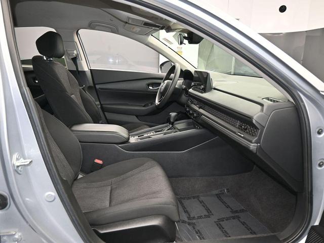Photo of 2023 Crystal Black Pearl Honda Accord