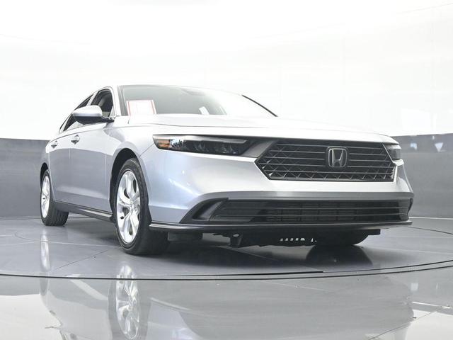 Photo of 2023 Crystal Black Pearl Honda Accord