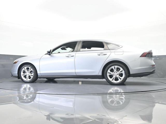 Photo of 2023 Crystal Black Pearl Honda Accord