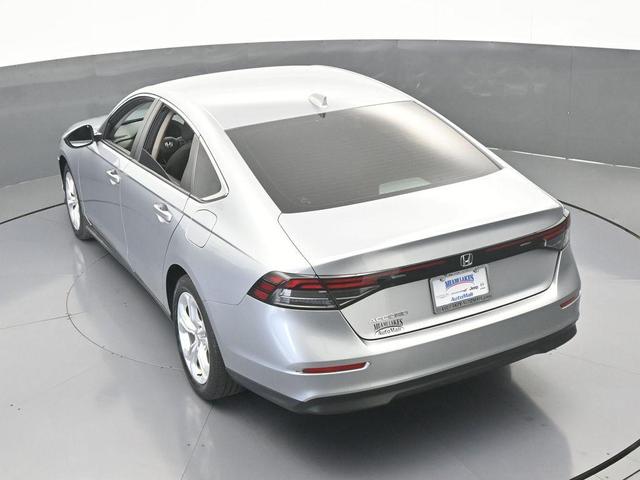 Photo of 2023 Crystal Black Pearl Honda Accord