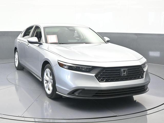 Photo of 2023 Crystal Black Pearl Honda Accord