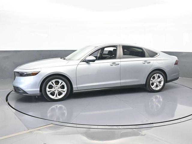 Photo of 2023 Crystal Black Pearl Honda Accord