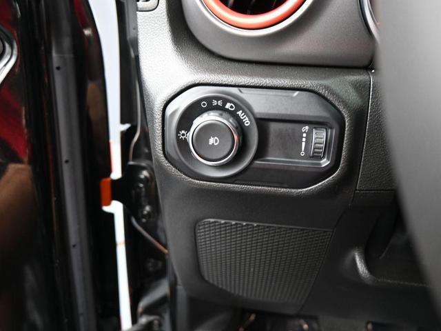 Photo of 2023 Black Clearcoat Jeep Wrangler