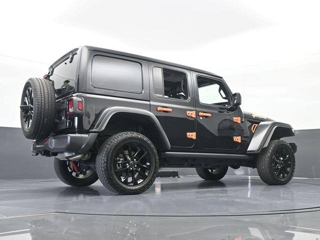 Photo of 2023 Black Clearcoat Jeep Wrangler