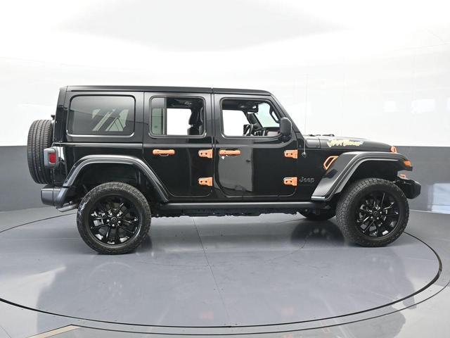 Photo of 2023 Black Clearcoat Jeep Wrangler
