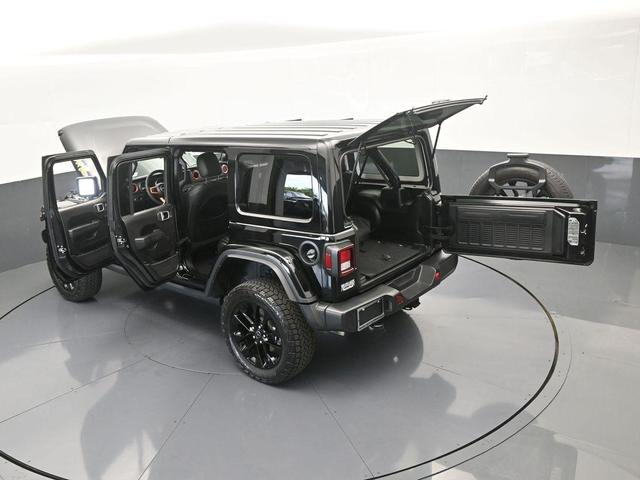 Photo of 2023 Black Clearcoat Jeep Wrangler