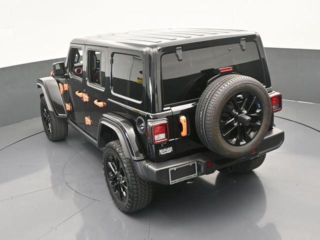 Photo of 2023 Black Clearcoat Jeep Wrangler